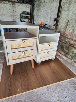 Mesa de Cabeceira Siena — Creme & Palhinha